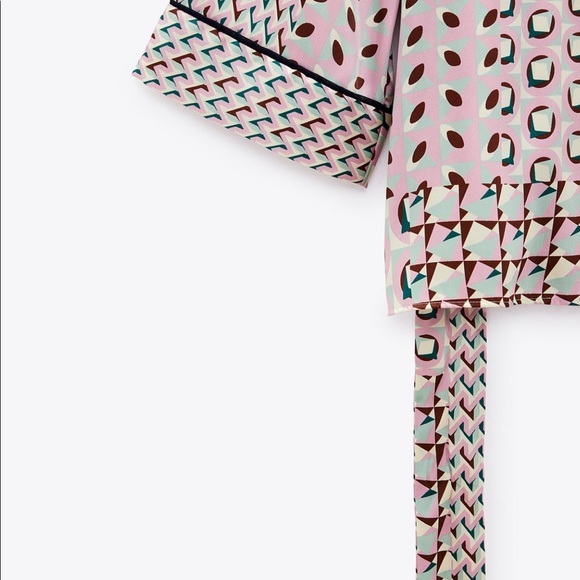 Geometric blouse - Picture 4 of 4